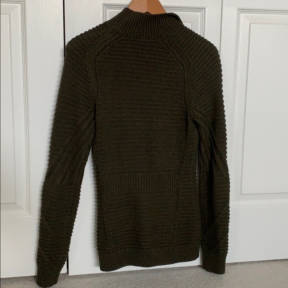 GAP Olive green heavy knit sweater with tags - Picture 3 of 3